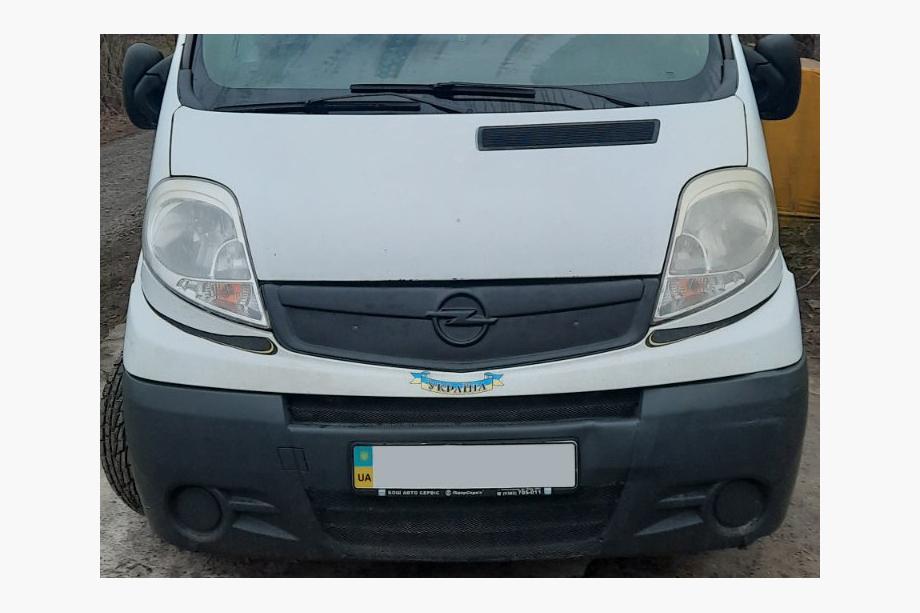 Opel Vivaro 2001–2015 Ziemas uzlika radiatora restei 2007-2015 (V1, augšējā) Spīdīga, 2007-2015 Image
