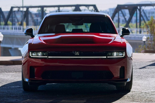 Apskats: Dodge Charger 2024 astotā paaudze
