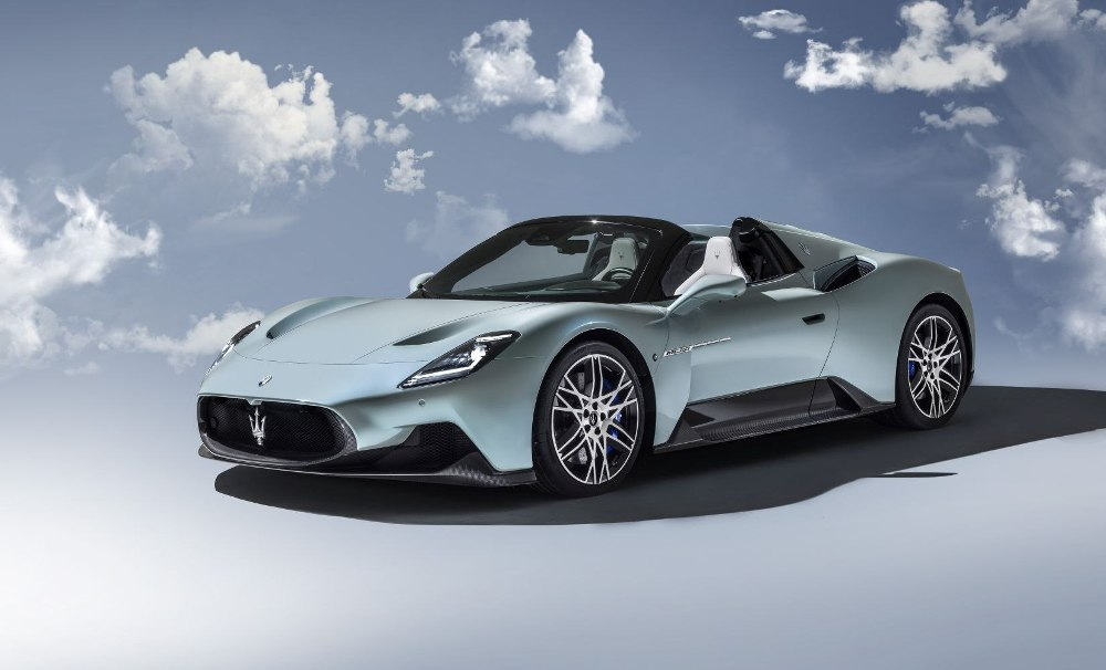 Maserati MC20 Cielo apskats: elegants rodsters ar sacīkšu garu