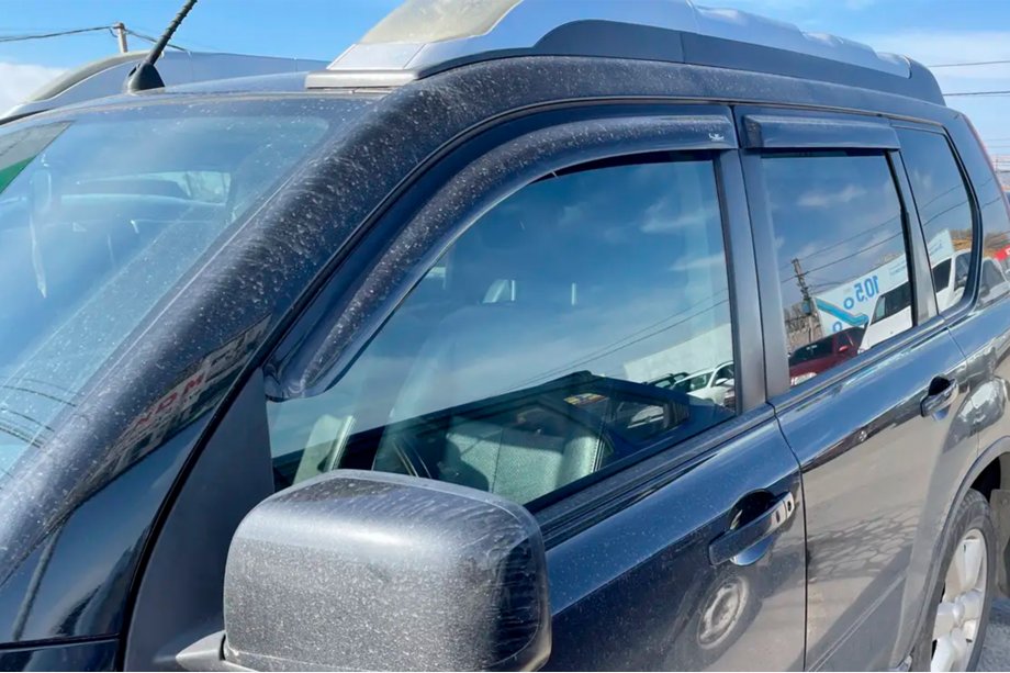 Nissan X-trail T31 2007–2014 Priekšējo logu vēja deflektori (2 gab., HIC) Image