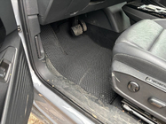 Volkswagen ID.4 2020– Carsuit gumijas paklājiņi (Melni) foto 2