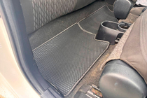 Toyota Yaris 2010–2020 Carsuit ДВС gumijas salona paklāji (Melni) foto 3