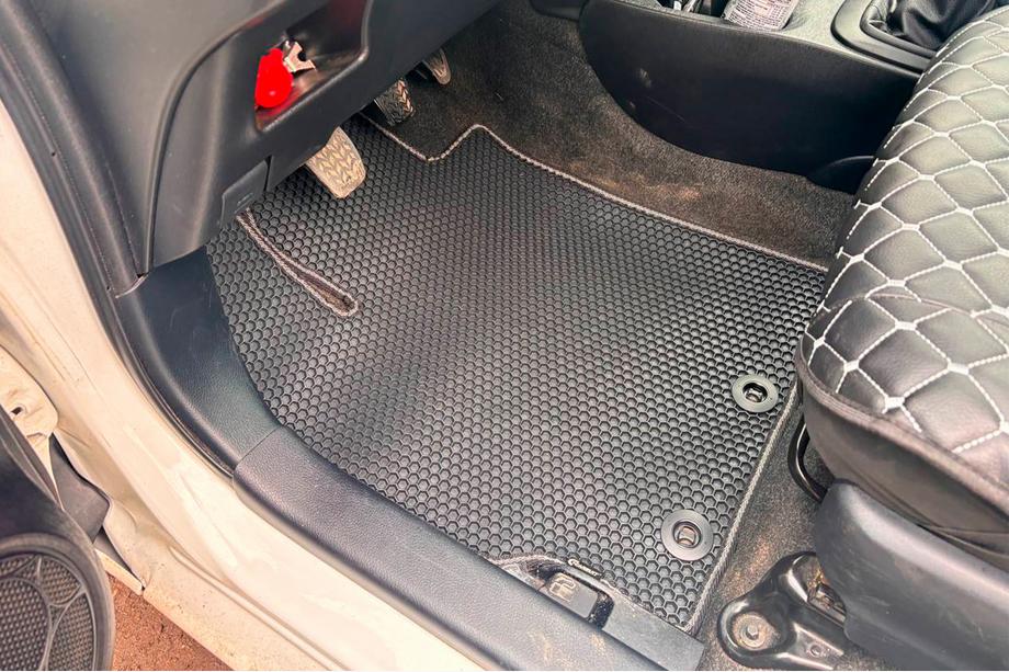 Toyota Yaris 2010–2020 Carsuit ДВС gumijas salona paklāji (Melni) Image