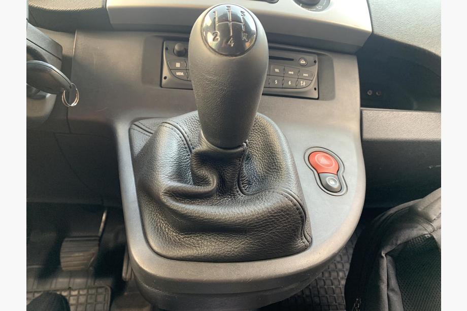 Renault Kangoo 2008–2020 Ādas pārvalks pārnesumu pārslēgam (melns) Image