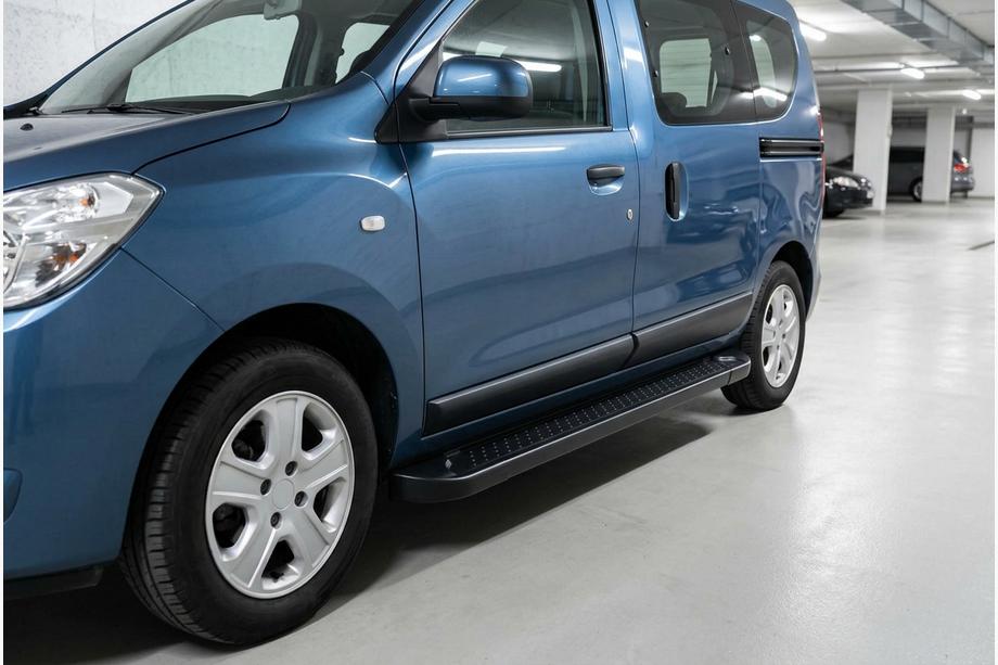 Renault Dokker 2013–2022 Sānu sliekšņi Allmond Black (2 gab., alumīnijs) Image
