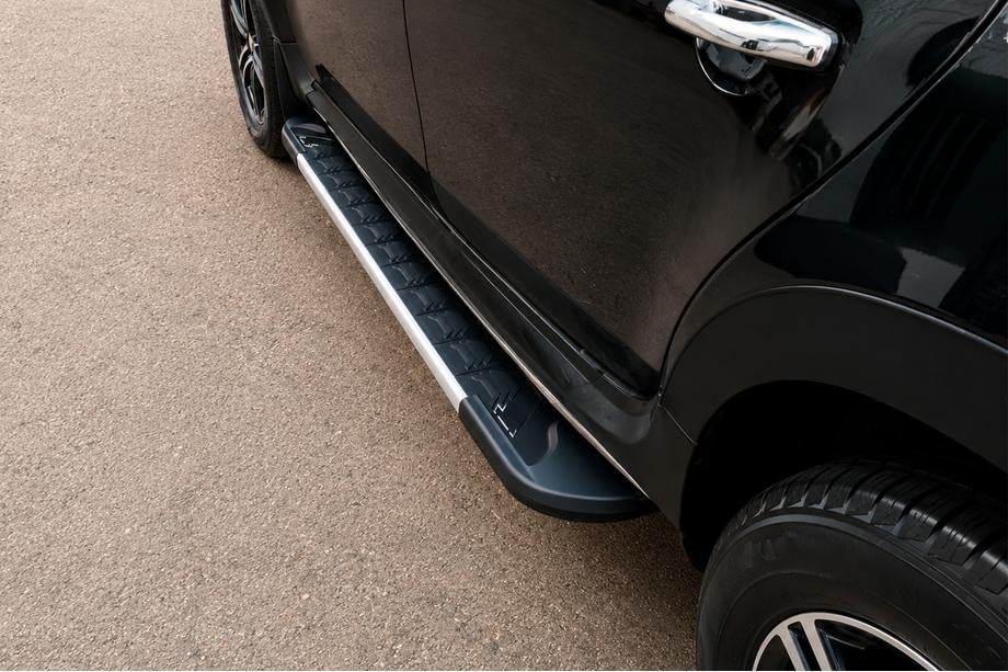 Dacia Duster 2008–2018 Sānu pakāpieni RedLine V1 (2 gab., alumīnijs) Image