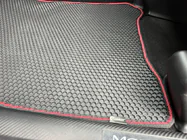Tesla Model Y 2020– Gumijas salona paklājiņi Carsuit (2020-2024, melni) foto 8