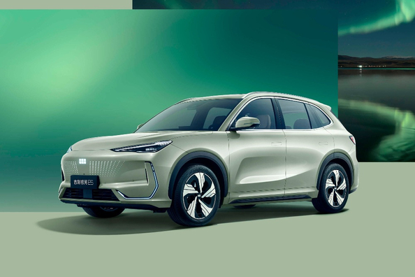Geely Galaxy E5 apskats: moderns elektriskais krosovers