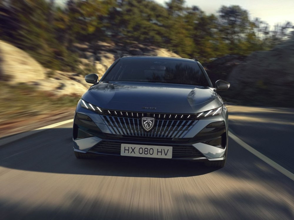 Peugeot 308 SW 2025 apskats: stilīgs un praktisks universālis