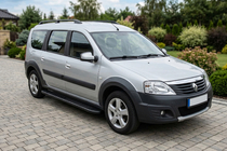 Renault Logan MCV 2005–2013 Sānu pakāpieni Bosphorus Black (2 gab., alumīnijs) foto 1