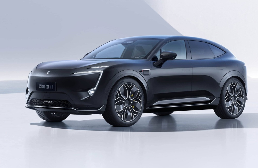Avatr 11 REEV 2025 apskats: hibrīds luksusa SUV