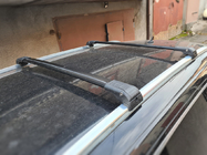 Audi Q7 2005–2015 Jumta šķērsstieņi integrētiem jumta reliņiem ar atslēgas slēdzeni WingCarrier V2 (2 gab.) foto 1