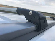 Dacia Lodgy 2012–2022 Jumta šķērsstieņi integrētiem jumta reliņiem ar atslēgas slēdzeni WingCarrier V2 (2 gab.) foto 19