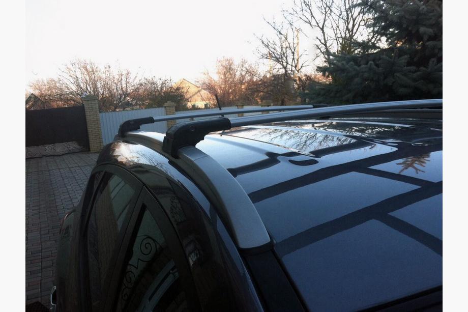 Hyundai IX-35 2010–2015 Jumta šķērsstieņi integrētiem jumta reliņiem ar atslēgas slēdzeni WingCarrier V2 (2 gab.) Image