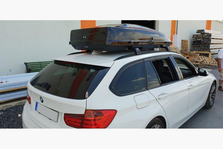 BMW 5. sērija F10/F11 2010–2016 Jumta šķērsstieņi integrētiem jumta reliņiem ar atslēgas slēdzeni WingCarrier V2 (2 gab.) Pelēks Foto 19