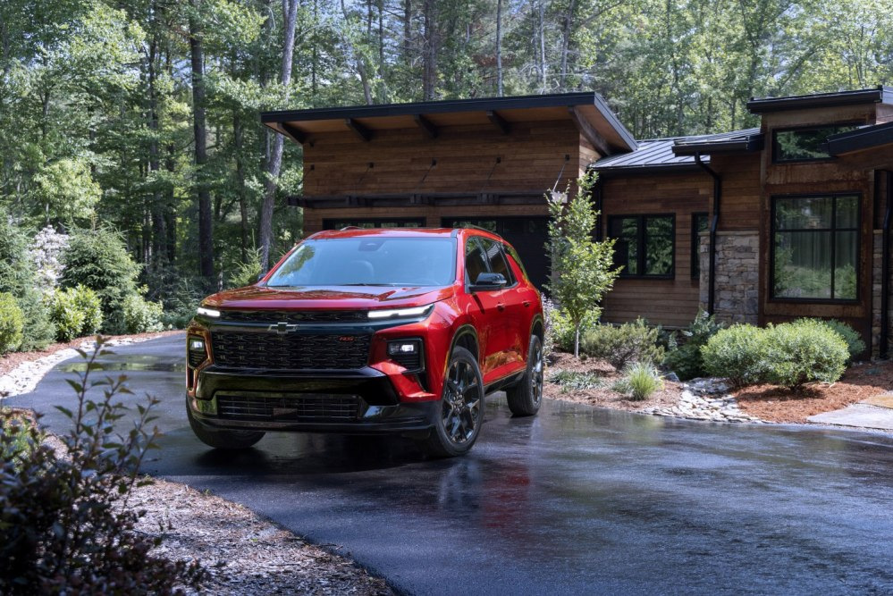 Chevrolet Traverse trešā paaudze 2024: Ģimenes SUV apskats