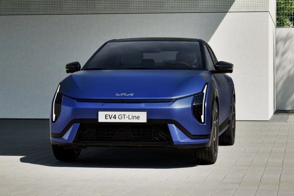 Kia EV4 2025 elektriskā sedana apskats