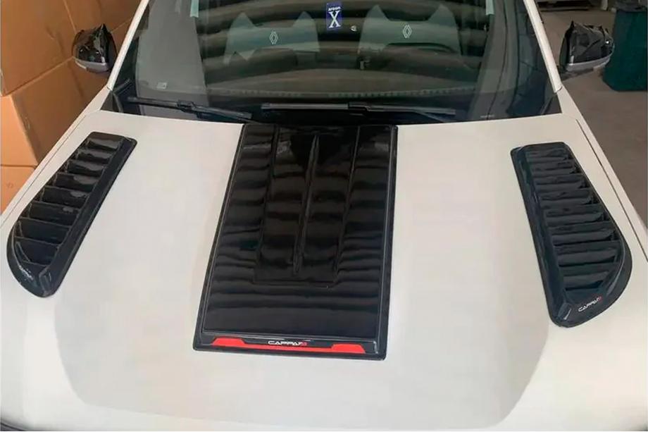 Dacia Duster 2024– Motora pārsega uzlika SCOOP (spīdīga) Image