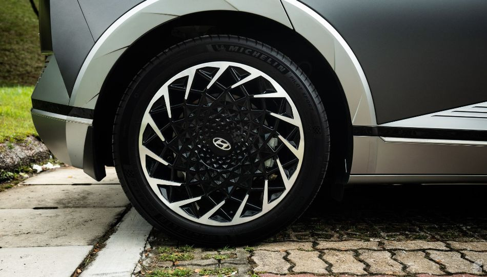 Vai riteņu izmērs ietekmē elektroauto nobraukumu?