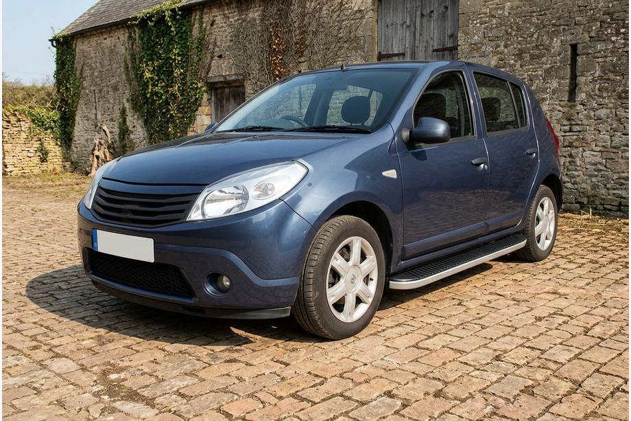 Dacia Sandero 2007–2013 Sānu pakāpieni Tayga (2 gab., alumīnijs) Image