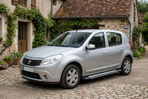 Renault Sandero 2007–2013 Sānu pakāpieni Rainbow (2 gab., alumīnijs) foto 1