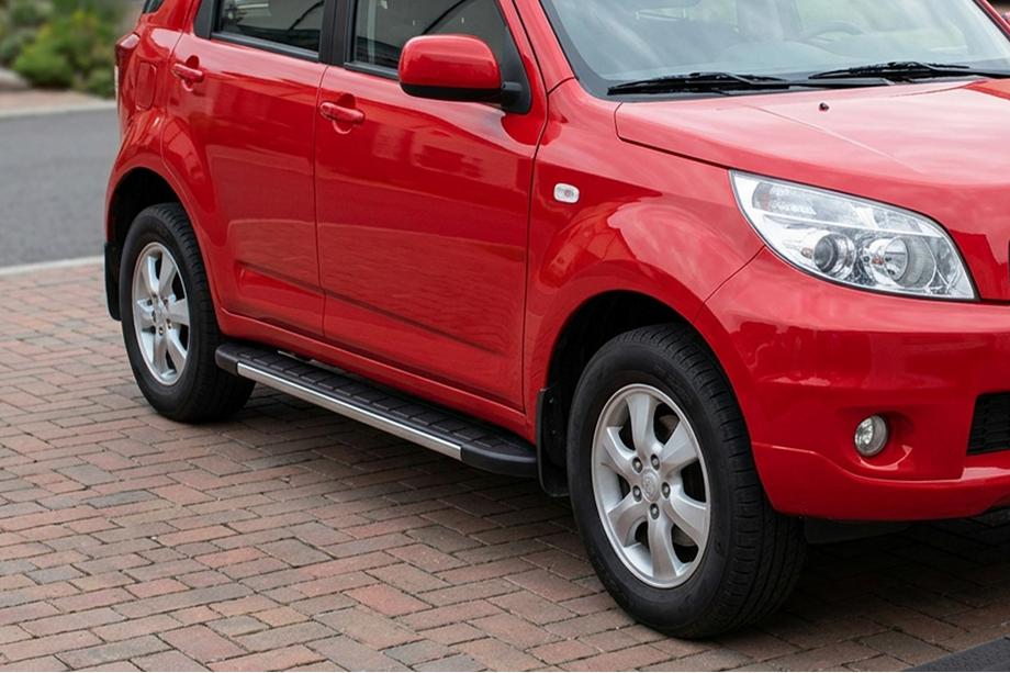 Daihatsu Terios 2006–2017 Sānu pakāpieni Duru (2 gab., alumīnijs) Image