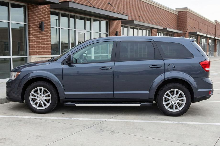 Fiat Freemont 2011–2016 Sānu pakāpieni RedLine V1 (2 gab., alumīnijs) Image