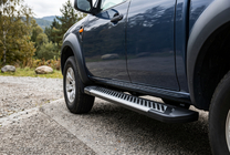 Ford Ranger 2007–2011 Sānu sliekšņi Line (2 gab., alumīnijs) foto 1