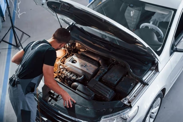 Kā pagarināt auto dzinēja mūžu: noderīgi padomi