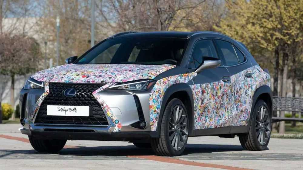 Auto stickerbombing: plusi un mīnusi