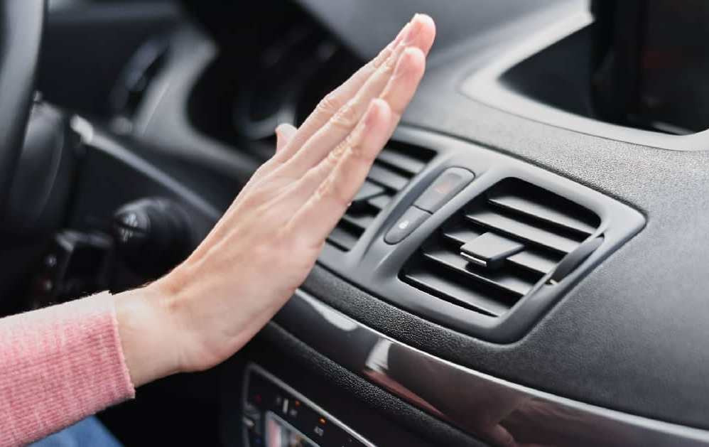 Kāpēc auto kondicionieris pūš vāji: iespējamie iemesli