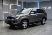 Kia Sorento II XM 2009–2014 Sānu pakāpieni Bosphorus Black (2 gab., alumīnijs) foto 1