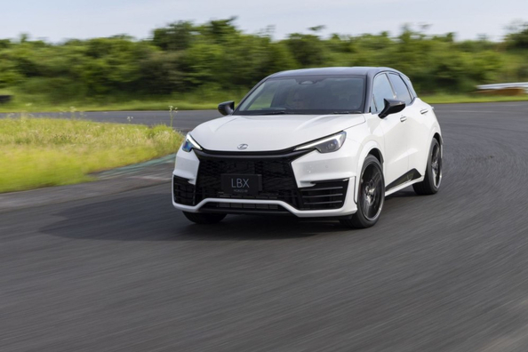 Lexus LBX Morizo RR apskats: sportisks akcents premium klasē Foto 1