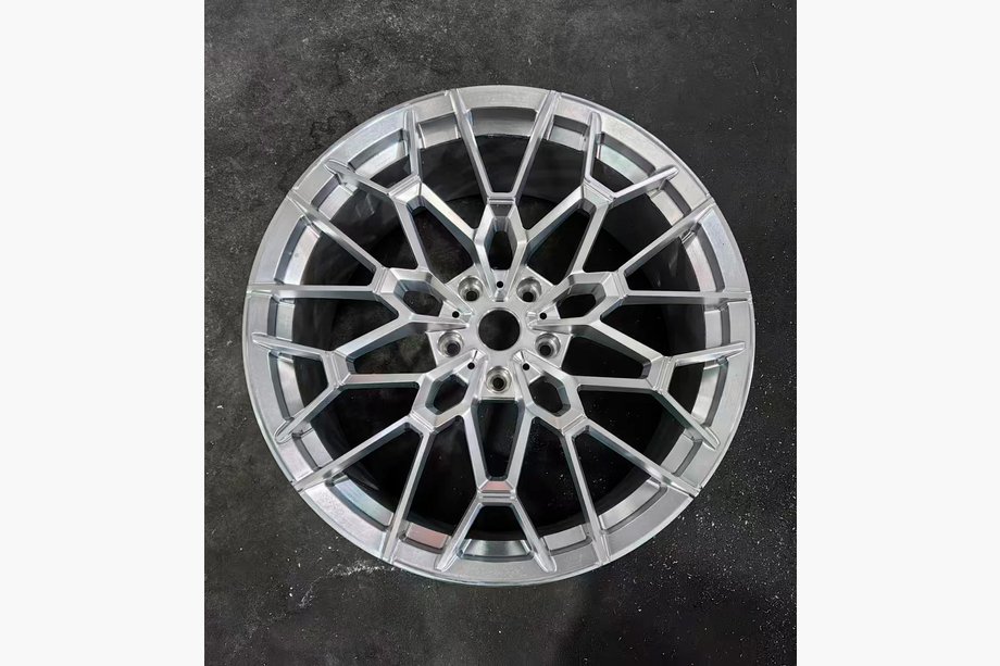 BMW 5/i5 sērija G60/G60E/G61 2023– Kaltie diski OEM R22 V2 (4 gab.) Image
