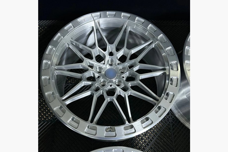 BMW 4. sērija G22/23/26 2020– Kaltie OEM diski R19 R20 V7 (4 gab.) Image