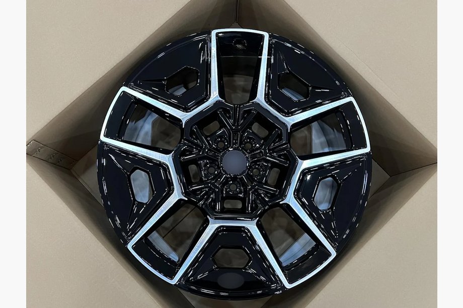 BMW XM G09 2022– Kalti OEM diski R22 V3 (4 gab.) Image