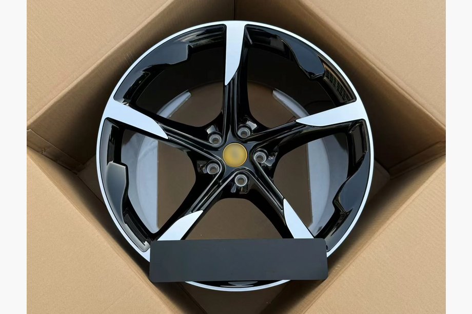 Ferrari 488 GTB 2015–2019 OEM kaltie diski R21 (4 gab.) Image