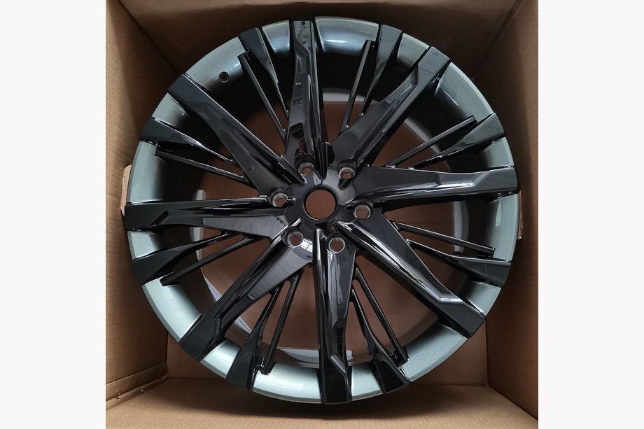 Infiniti QX80 2013–2024 Kalti OEM diski R22 (4 gab.) Image