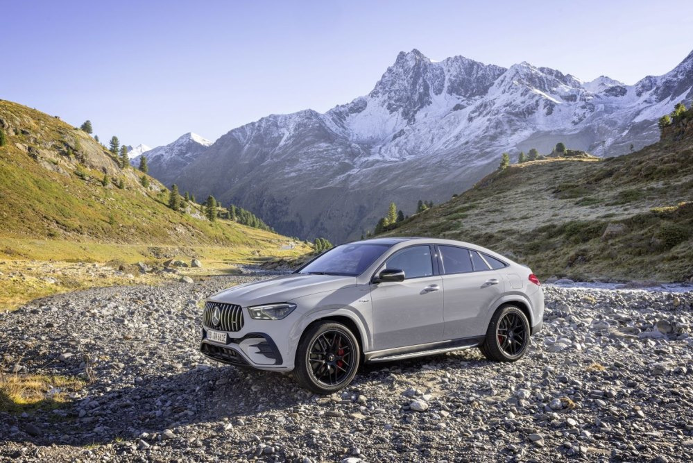 Apskats: Mercedes-Benz GLE Coupe 53 AMG hibrīdversija