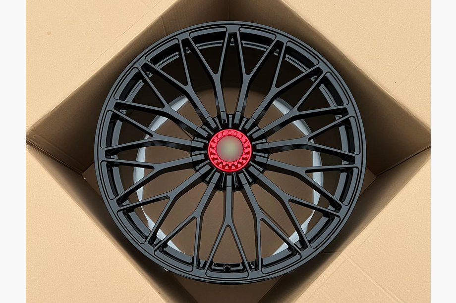 Lamborghini Aventador 2011–2022 Kalti OEM diski R20/R21 V4 (4 gab.) Image