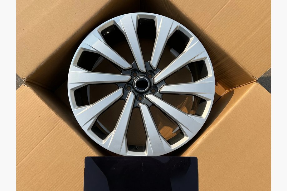 Range Rover V L460 2021– OEM kaltie diski R23 R24 V2 (4 gab.) Image