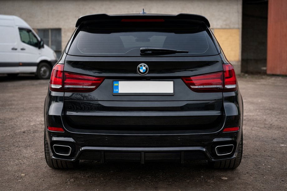 BMW X5 F15 2013–2018 Spoileris Black Warrior Foto 1