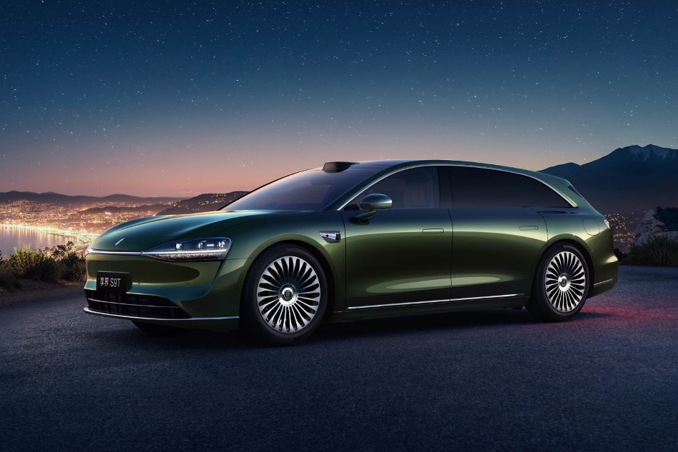 Stelato S9T apskats: premium klases elektriskais universālis
