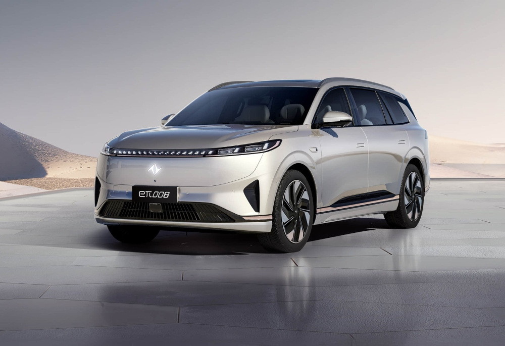 DongFeng eπ 008 apskats: ietilpīgs krosovera auto lielai ģimenei