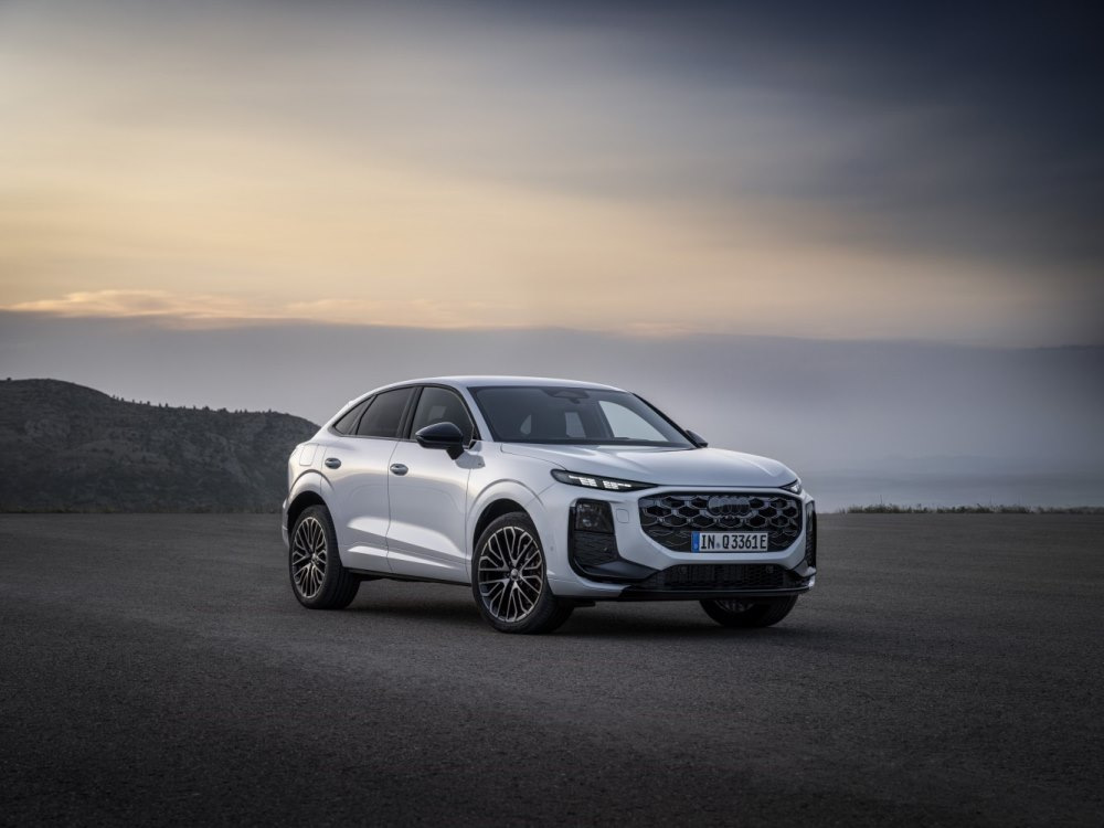 Audi Q3 Sportback 2025 trešās paaudzes apskats: stilīgs premium klases krosovers-kupeja