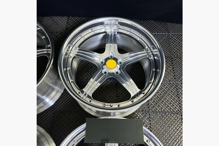 Ferrari 550 Kalti OEM diski R19 (4 gab.) Image