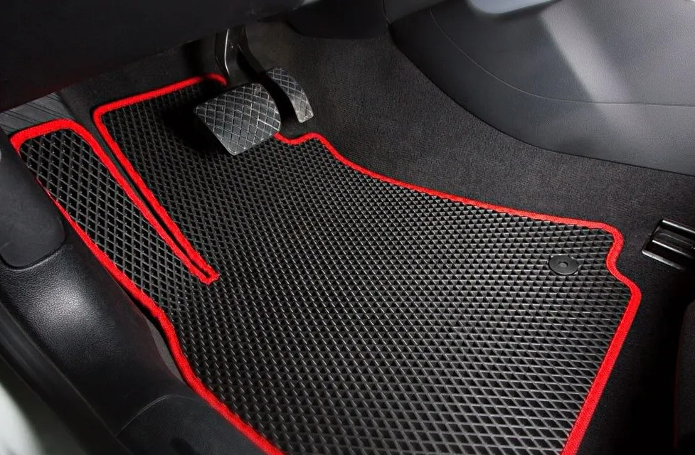 Vai auto paklājiņus var izgatavot pašam?