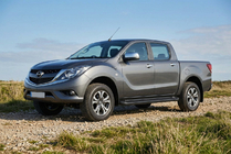 Mazda BT-50 2012– Sānu sliekšņi Allmond Black (2 gab., alumīnijs) foto 1