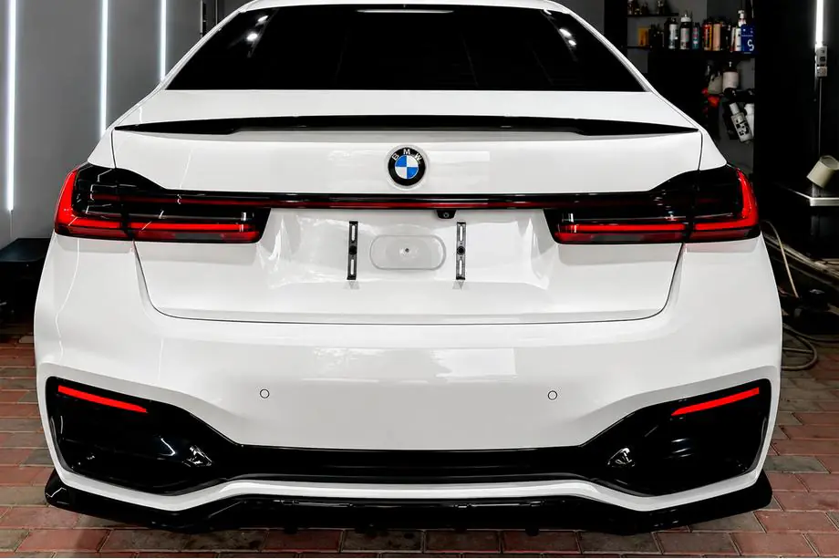 BMW 7. sērija G11/G12 2015–2022 Aizmugurējā bufera difuzors (M-Sport 2019-2022, ABS) Foto 1