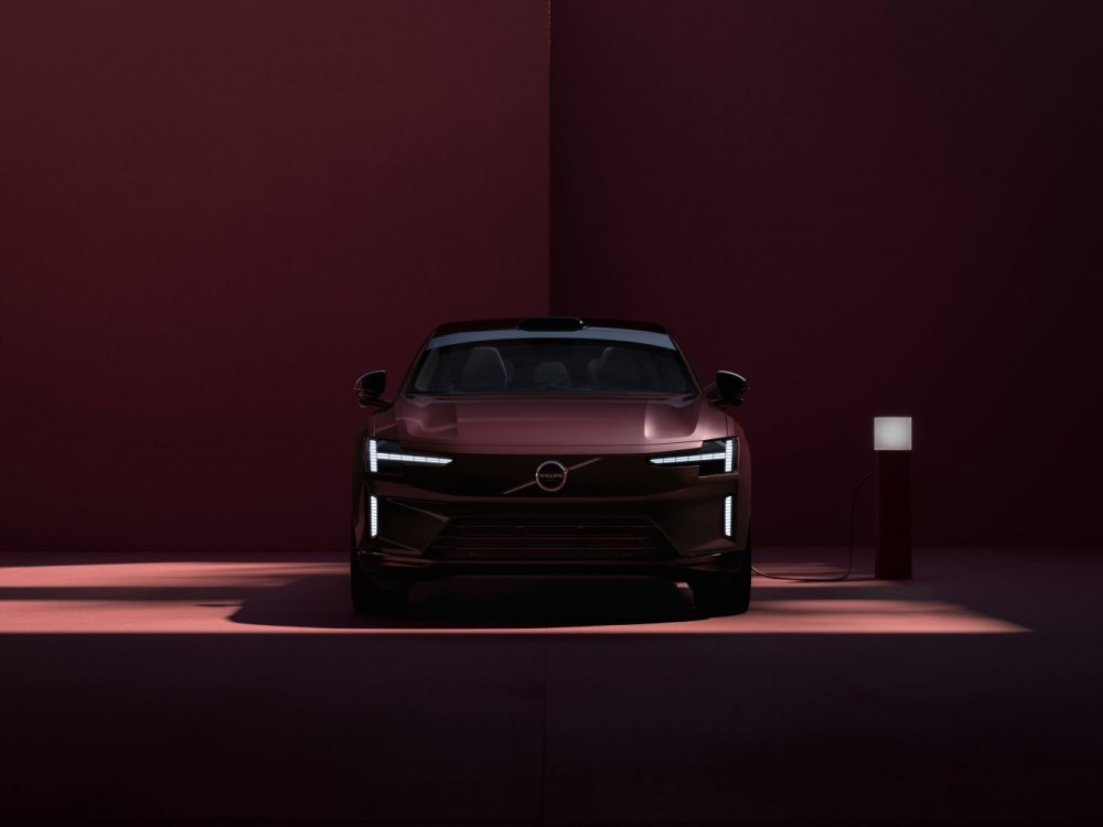 Volvo ES90 (V551) 2025: elektriskā liftbeka apskats